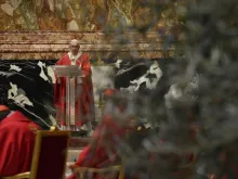 Pope Francis celebrates Palm Sunday Mass at St. Peter’s Basilica March 28, 2021.